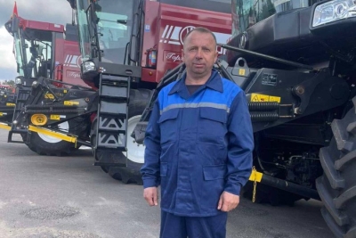 Техника к жатве: «Березинский райагросервис» получил новый комбайн