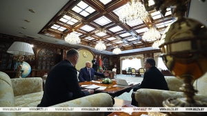 "Будем занимать суверенную позицию, а не лизать кого-то". Лукашенко об участии Беларуси в Совете мира