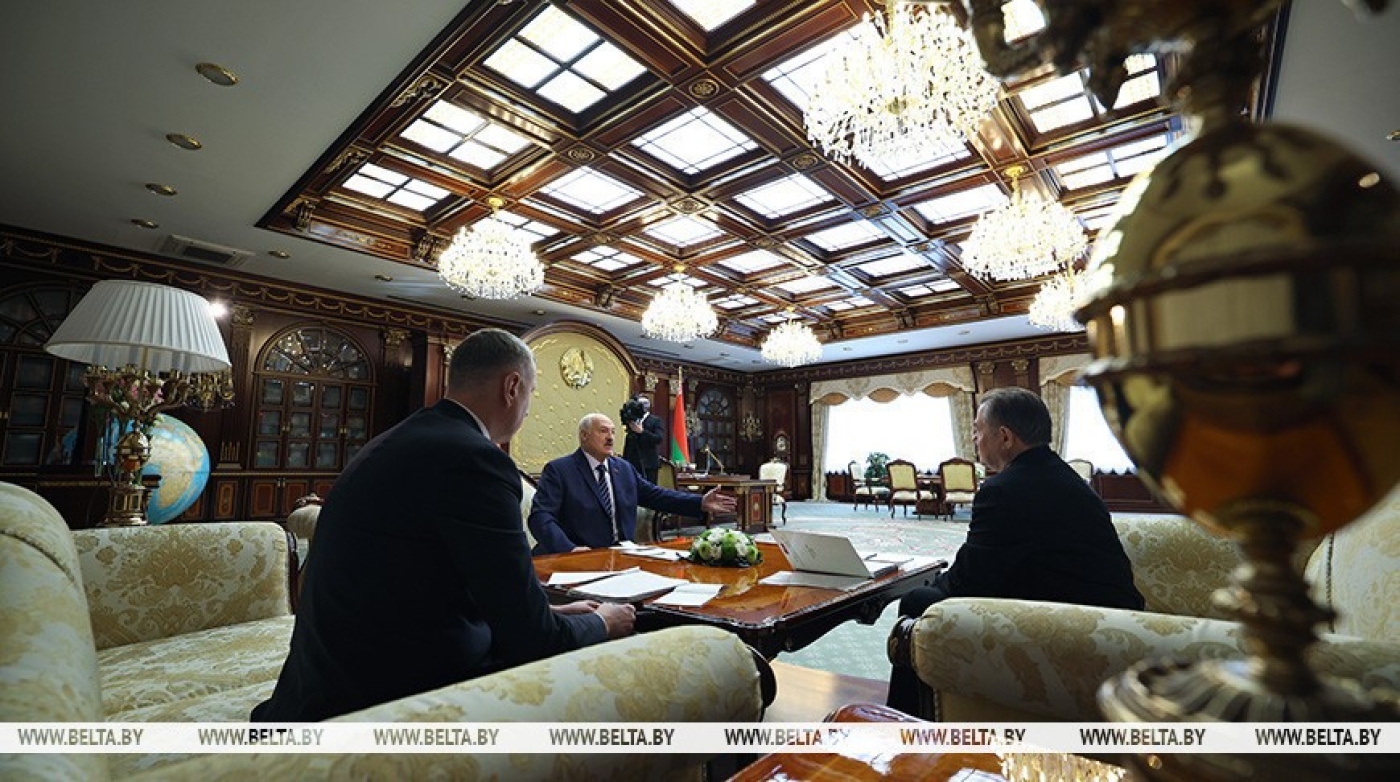 "Будем занимать суверенную позицию, а не лизать кого-то". Лукашенко об участии Беларуси в Совете мира