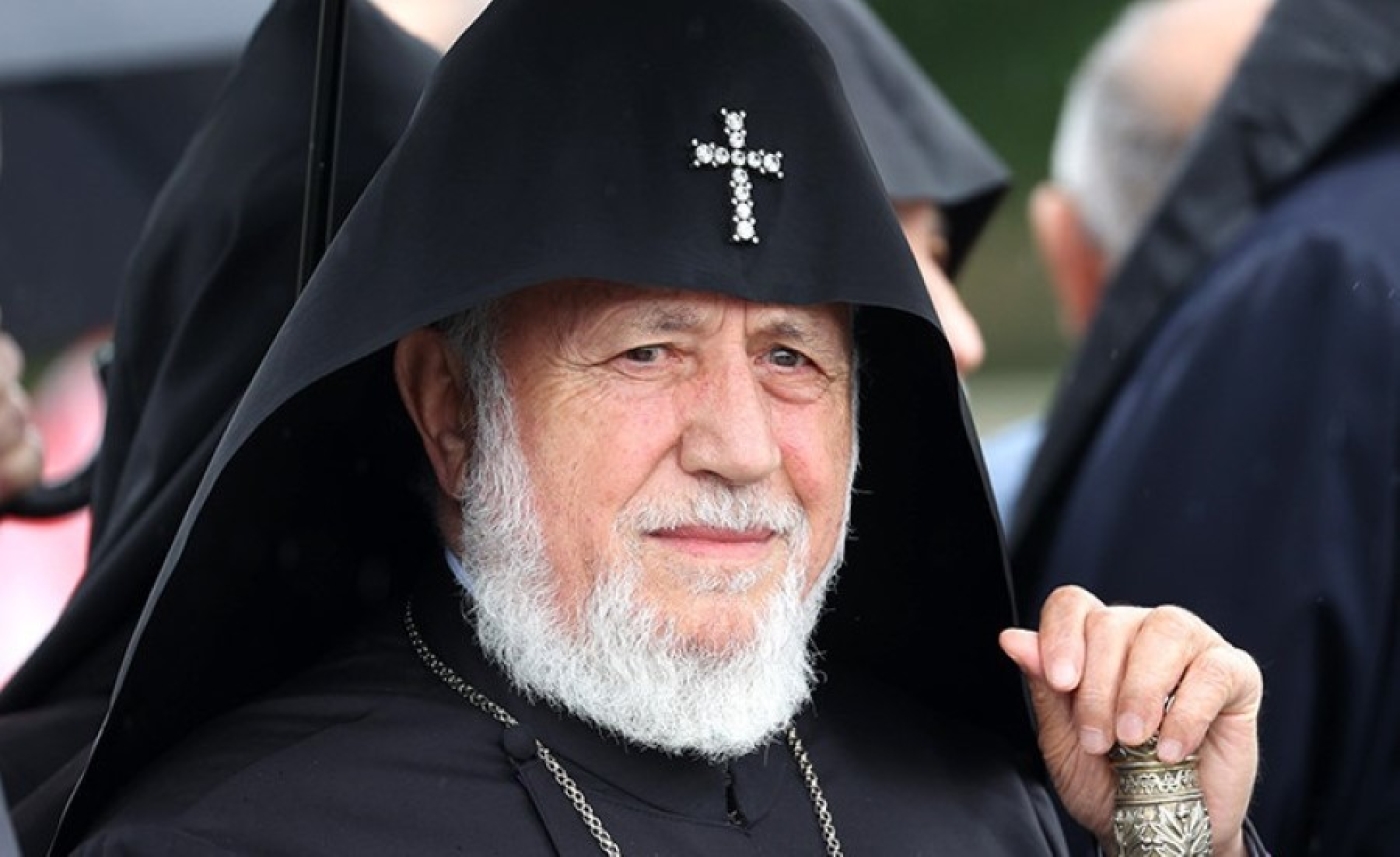 Лукашенко поздравил Верховного Патриарха и Католикоса всех армян Гарегина Второго с днем рождения