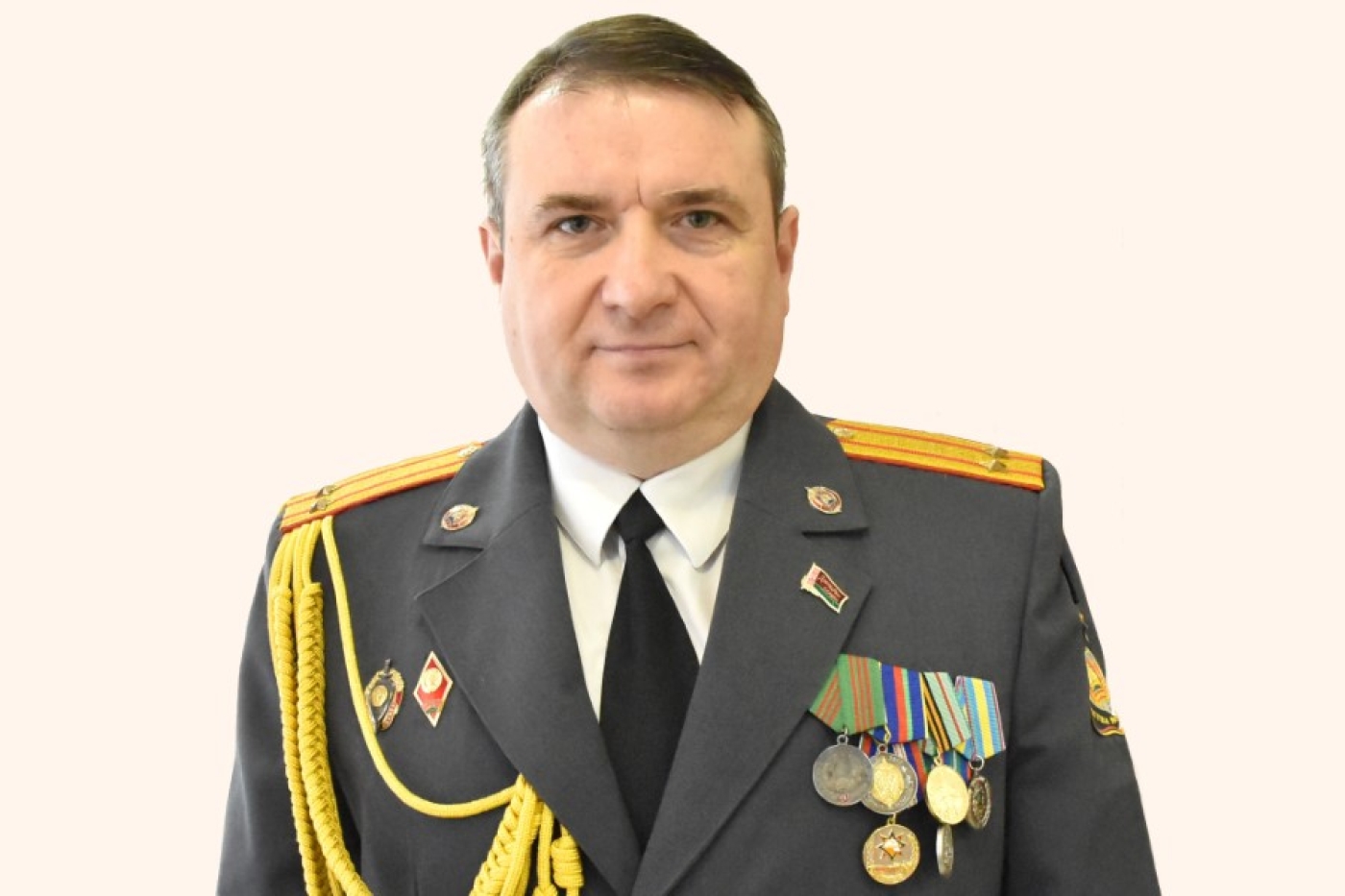 Приносить пользу людям