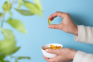 Головная боль, депрессия, тревога. Врач перечислила редкие побочные эффекты от приема витамина D