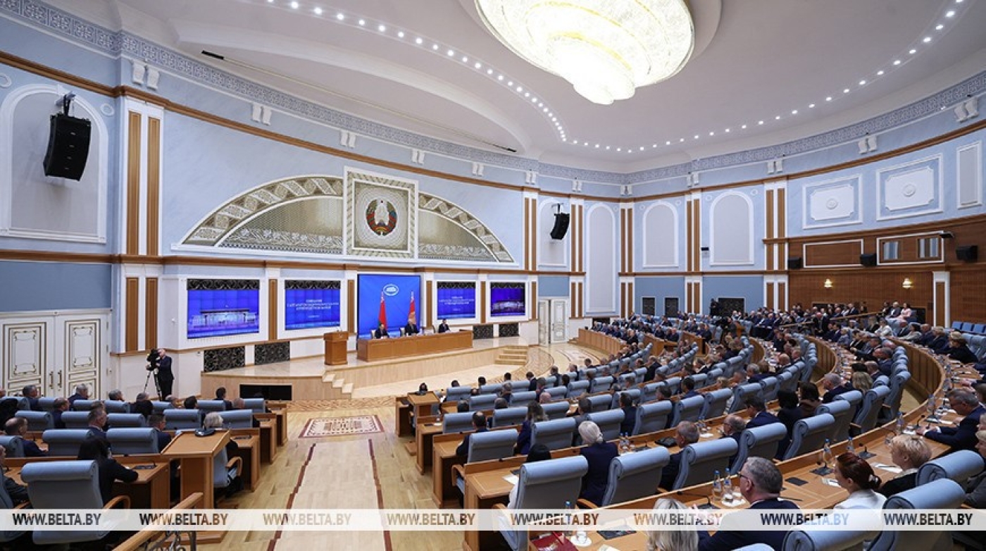 "Экономика - главный показатель". Лукашенко назвал требование к банковской сфере