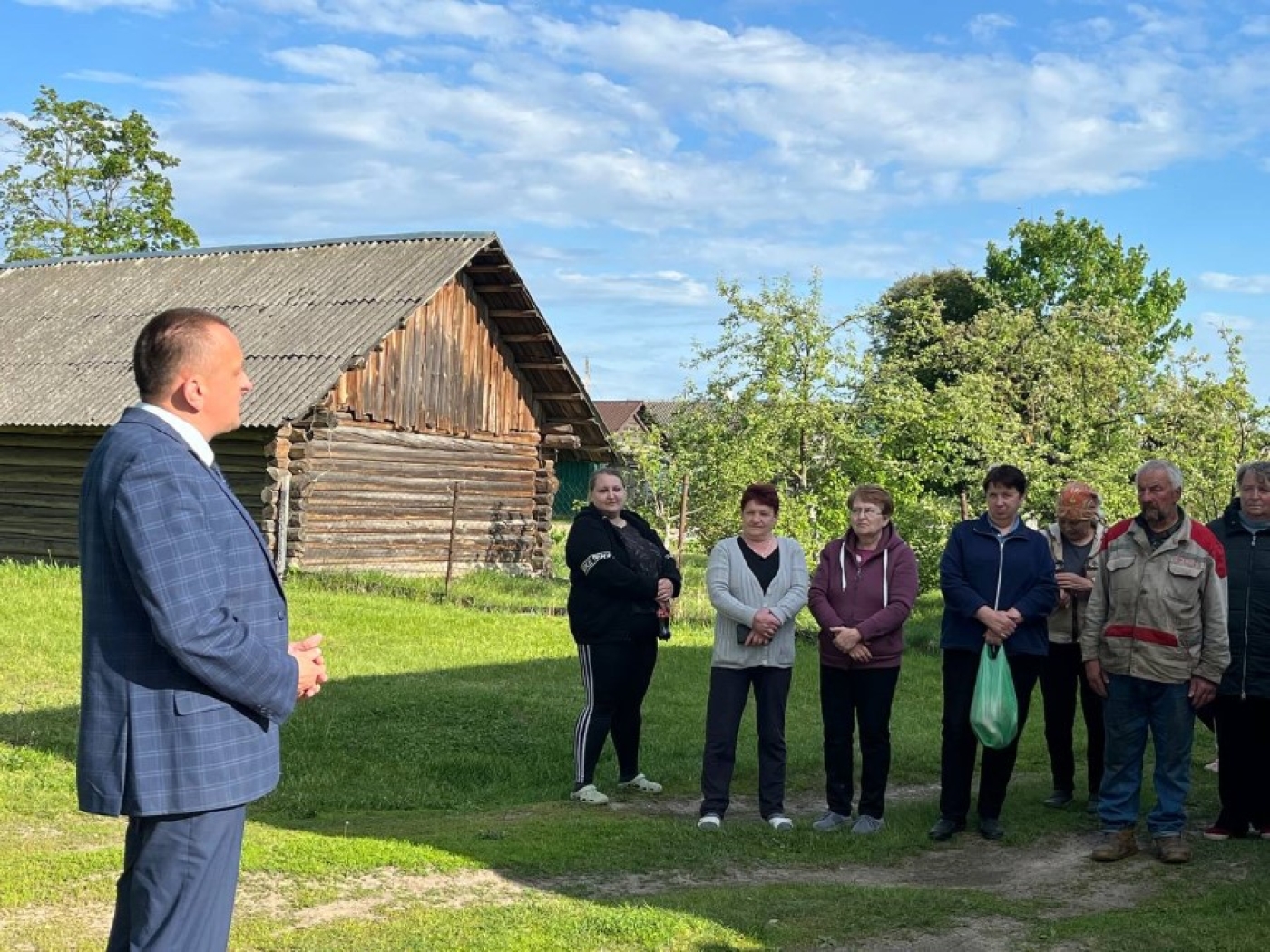 На сходе граждан в Михалево