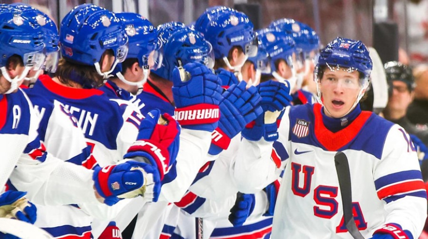 Сборная США в третий раз выиграла олимпийский хоккейный турнир