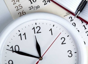 Белстат рассказал, сколько часов в день работают белорусы: женщины заняты более 10 часов