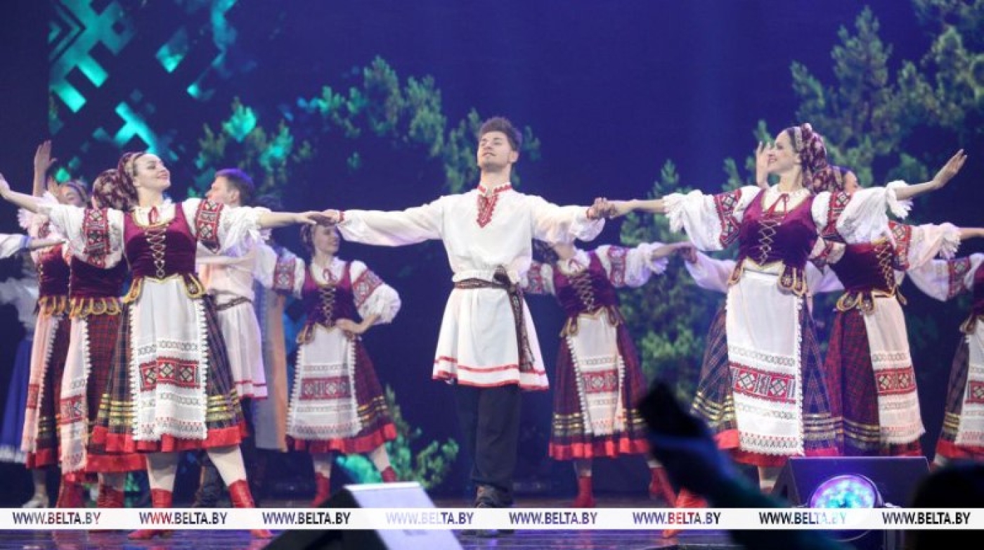 "Лучи расходятся по всему городу". Что говорят участники об эмоциональном фоне "Марафона единства"