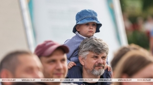 Размеры госпособий семьям с детьми увеличиваются с 1 августа