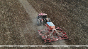 Совмин утвердил меры по подготовке к полевым работам и уборке урожая в 2023 году