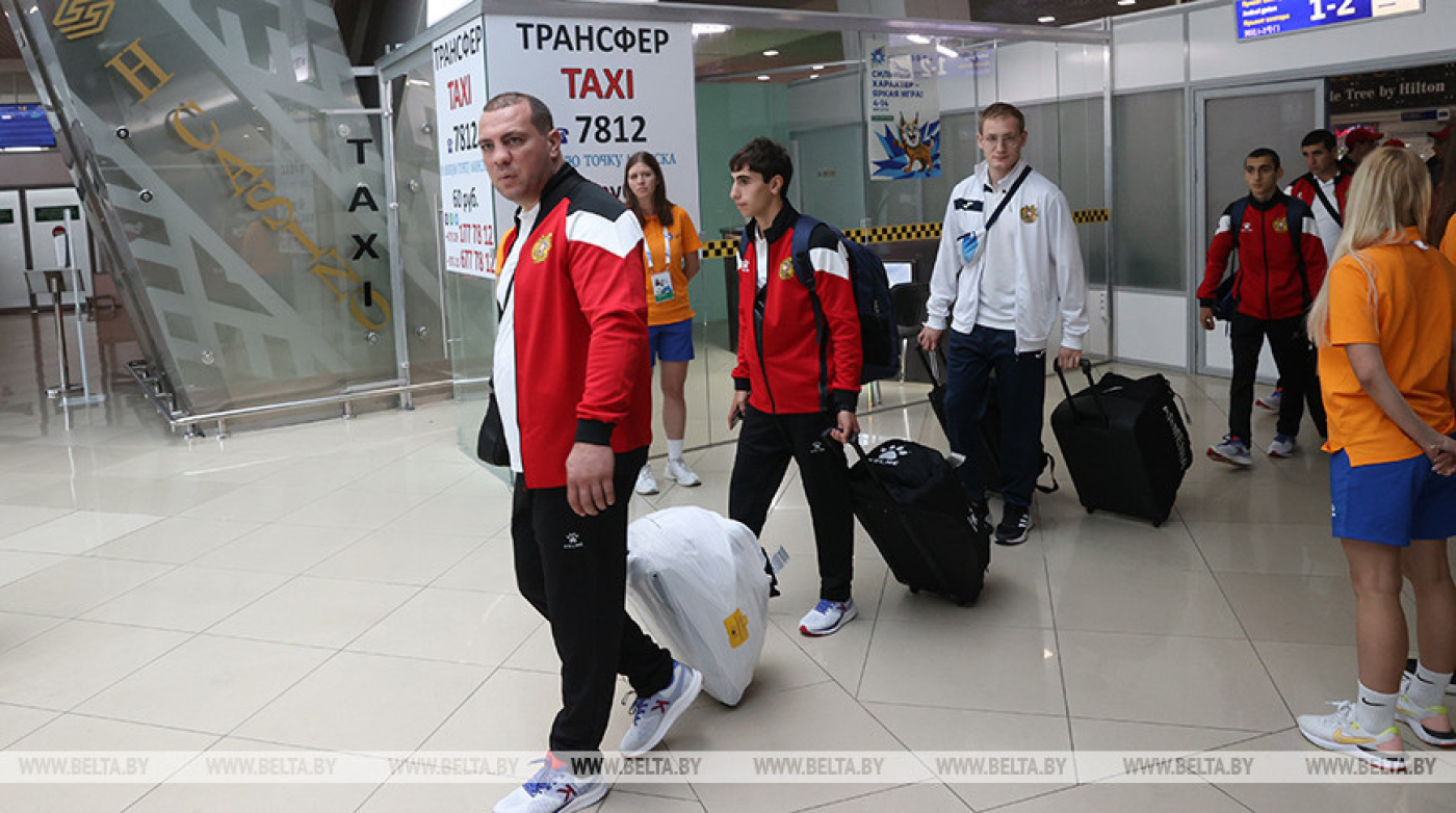 "Настроены на результат". В Минск прибыли спортсмены из Армении для участия в II Играх стран СНГ