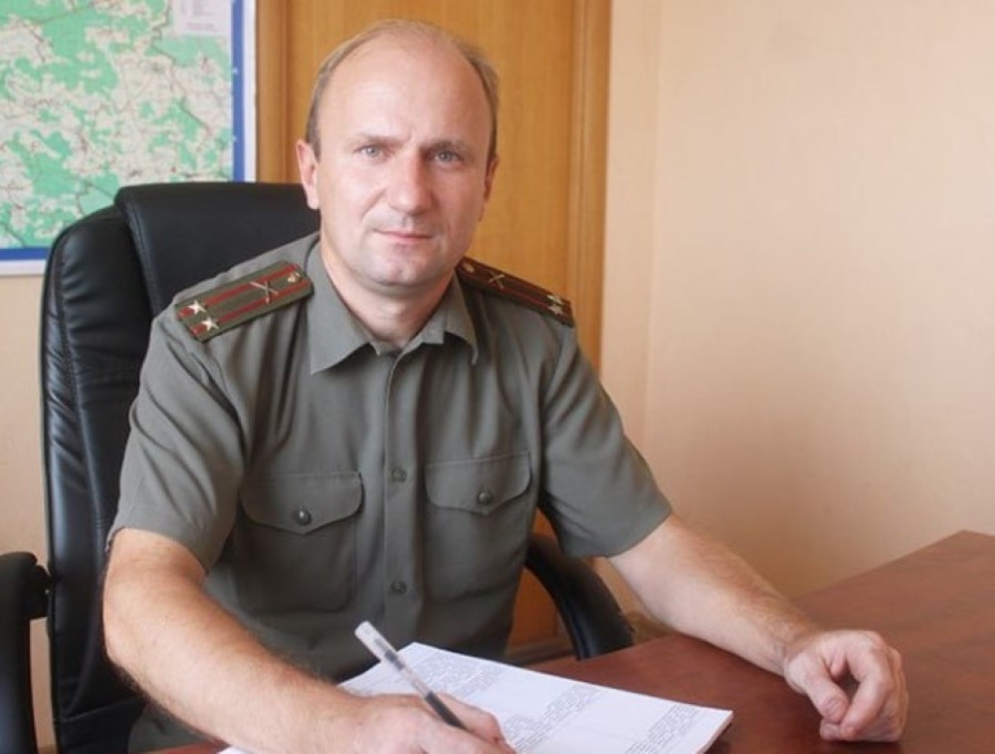 «Прямую линию» проведет военный комиссар Червенского и Березинского районов Александр КАХНОВИЧ