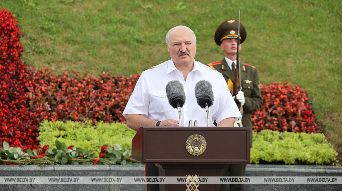 Выступление Президента Беларуси на церемонии возложения венка в мемориальном комплексе &quot;Курган Славы&quot;