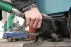 Похищали дизельное топливо в сельскохозяйственной организации         