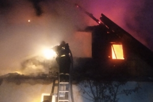 Ночной пожар в Орешковичах