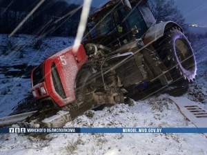 ДТП в Логойском районе: погиб водитель, две пассажирки с травмами доставлены в больницу