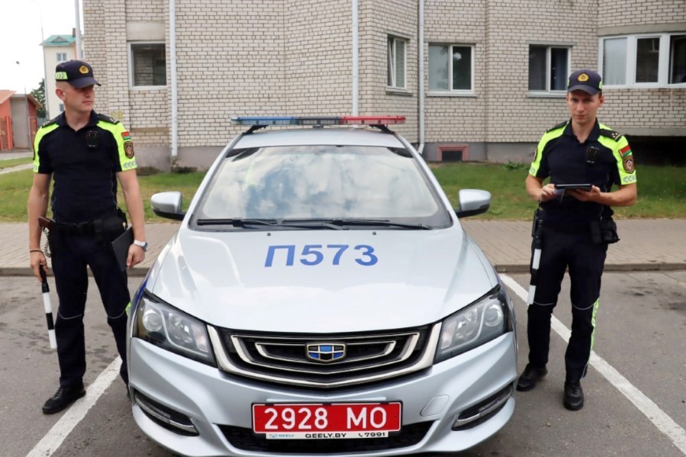 Безопасность детей на дорогах: Акция «Внимание, дети!» в Березино