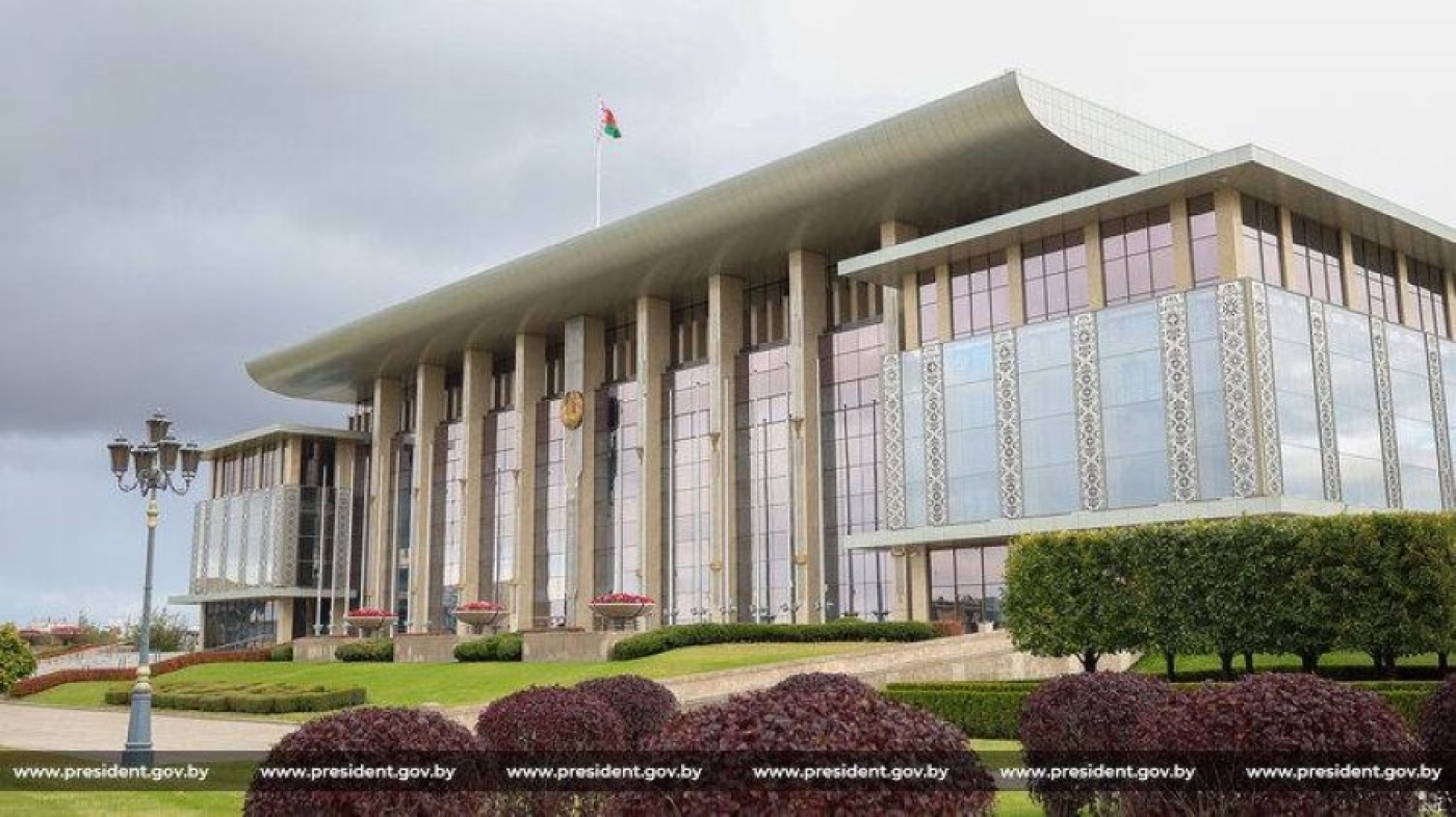 "Мужики, кто не усвоит, работать не будет". Лукашенко требует от местной вертикали выполнить элементарное