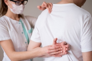 Какие могут появиться проблемы, если не лечить сколиоз? Ответил хирург