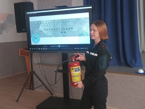 Сябруем з законам і бяспекай  