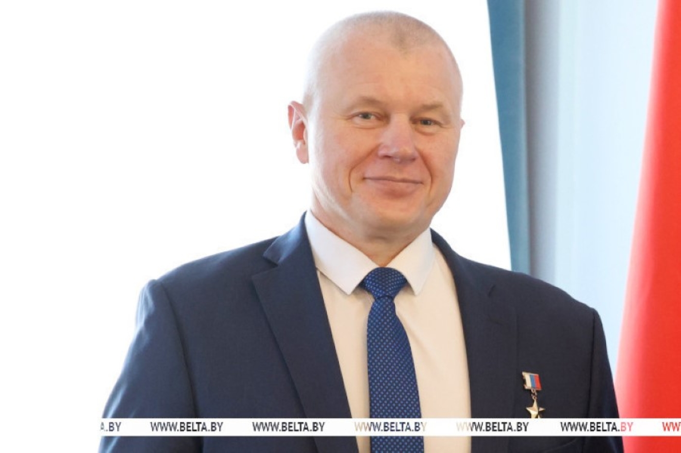 Александр Лукашенко поздравил летчика-космонавта, Героя России Олега Новицкого с 55-летием