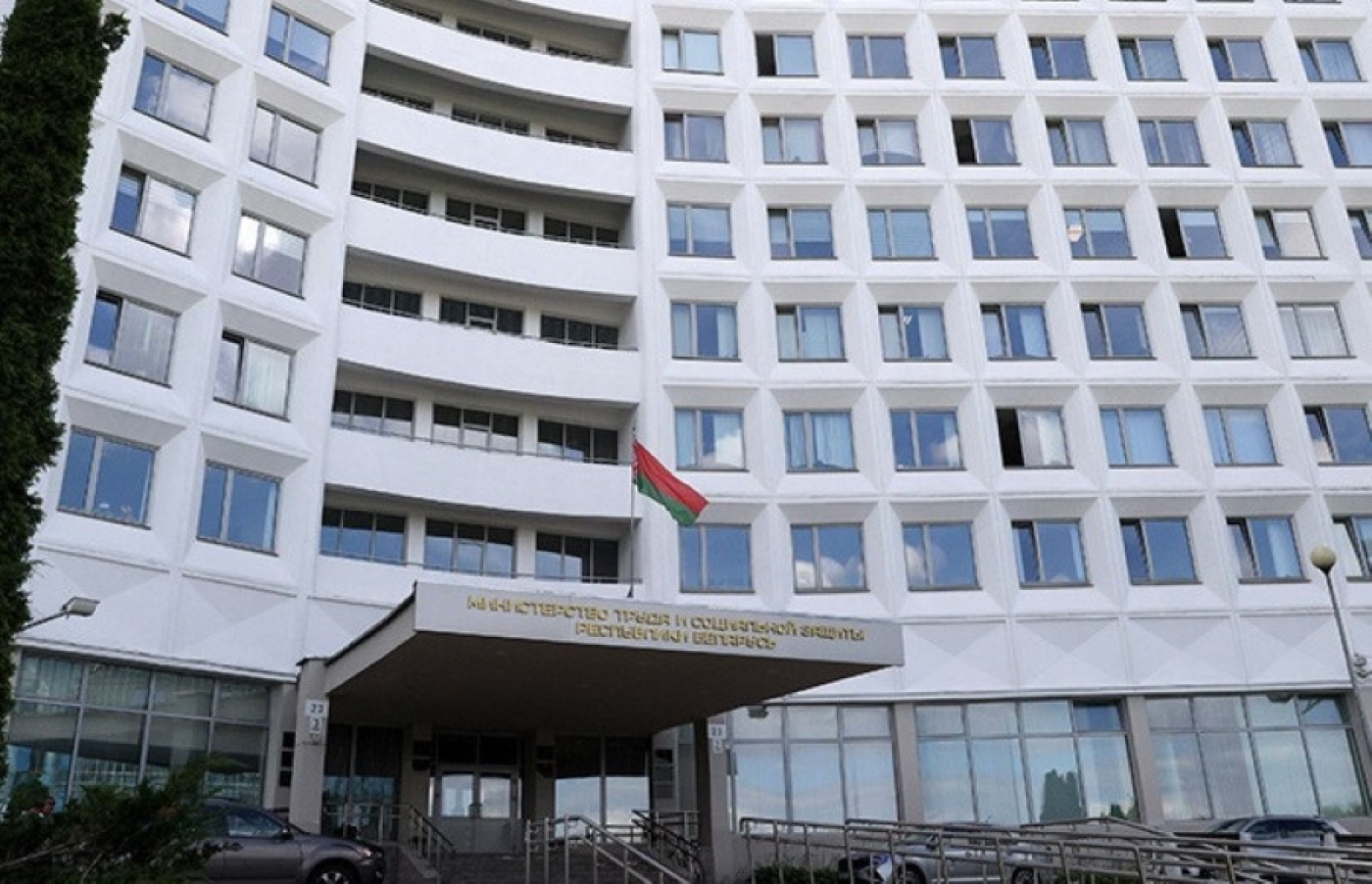 Каковы вероятные последствия работы без трудового договора для подростков, рассказали в Минтруда