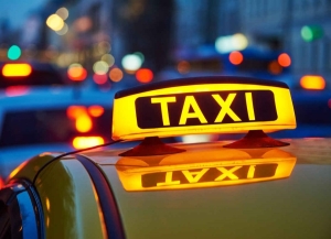 Может ли таксист изменить способ оплаты во время поездки? Уточнили в Минтрансе