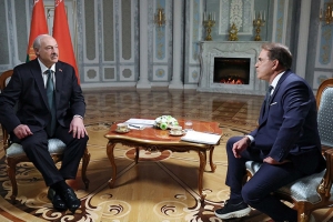 Встреча с Трампом, ситуация в мире и Беларусь будущего. Полная версия интервью Лукашенко RT