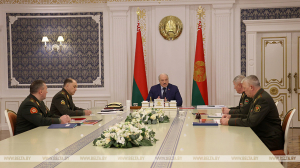 Обстановка по периметру, беженцы и армейская поддержка. Охрану госграницы обсудили у Лукашенко