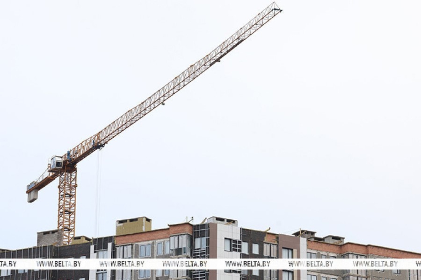 Лукашенко: будем строить много жилья