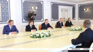 Лукашенко потребовал реформировать Академию управления при Президенте