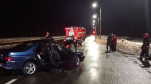 Два автомобиля столкнулись в Осиповичском районе, один из водителей погиб