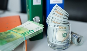 Доллар подорожал, российский рубль и юань подешевели на торгах 10 мая