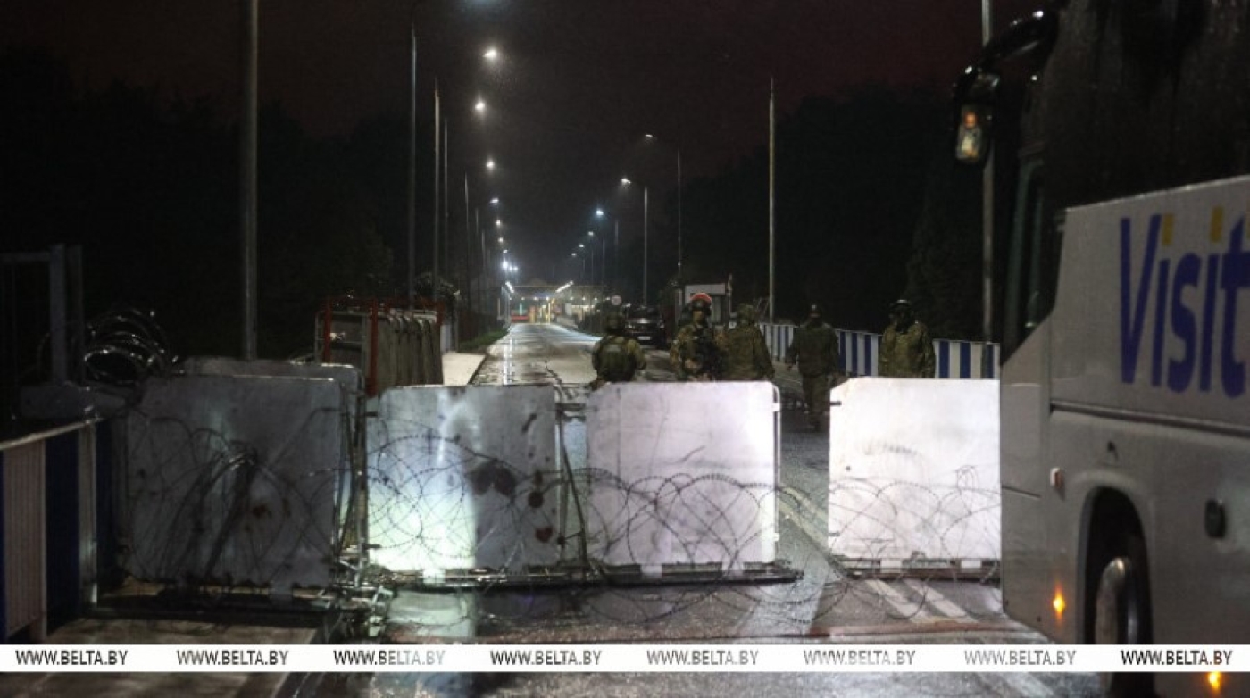 Польша закрыла границу с Беларусью