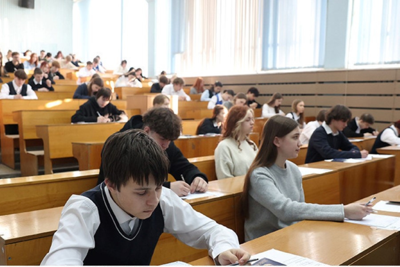 Высший балл на РЦЭ в этом году получили 238 школьников