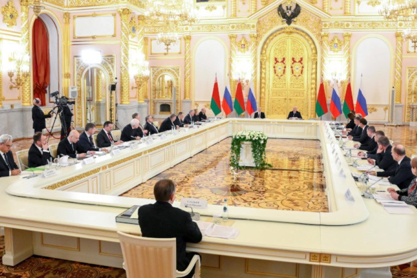 Какие ключевые направления обсудили на заседании ВГС, рассказал Крутой