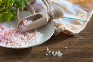 Сколько соли нужно употреблять в день – рассказывает специалист