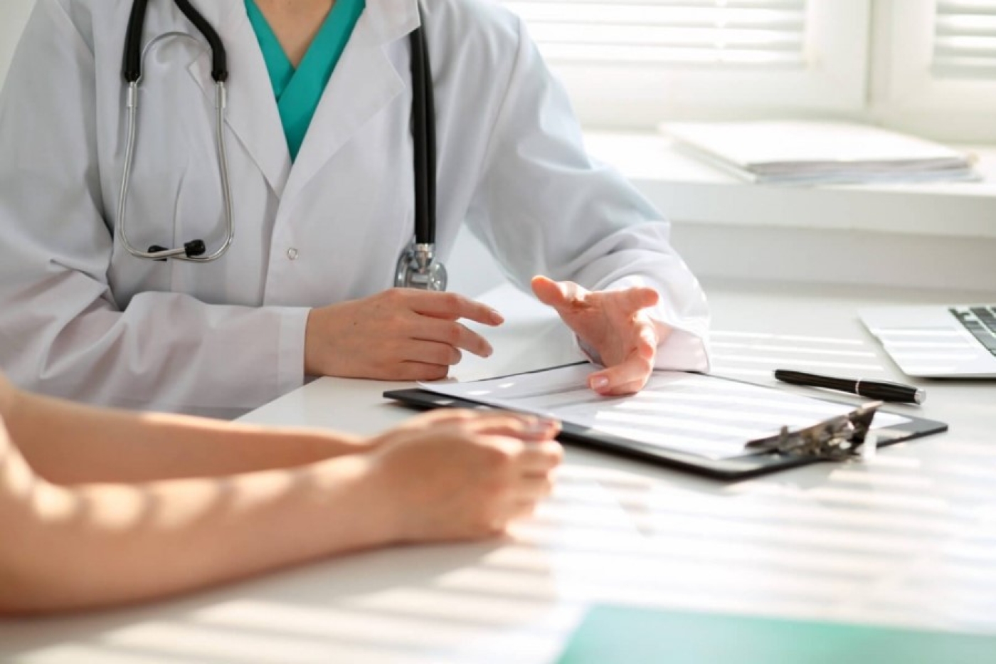 Обращение к Березинской ЦРБ: вопросы по организации приема врачей