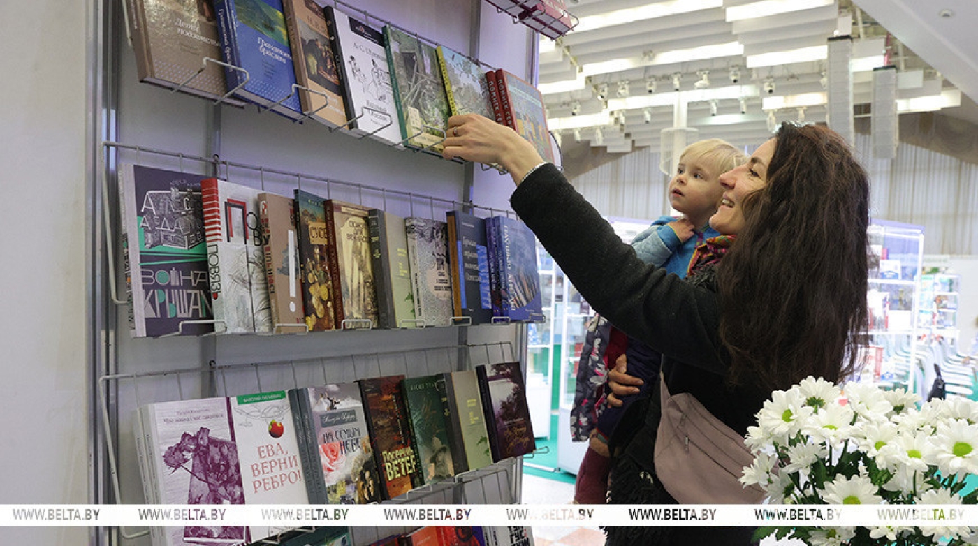 Лукашенко направил приветствие участникам Минской международной книжной выставки-ярмарки и симпозиума литераторов