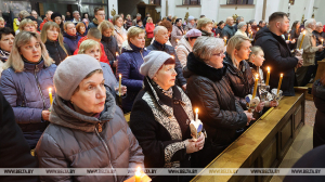 Католики празднуют Светлое Христово Воскресение - Пасху