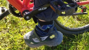 В Горках нога ребенка застряла в велосипедной раме: потребовалась помощь спасателей