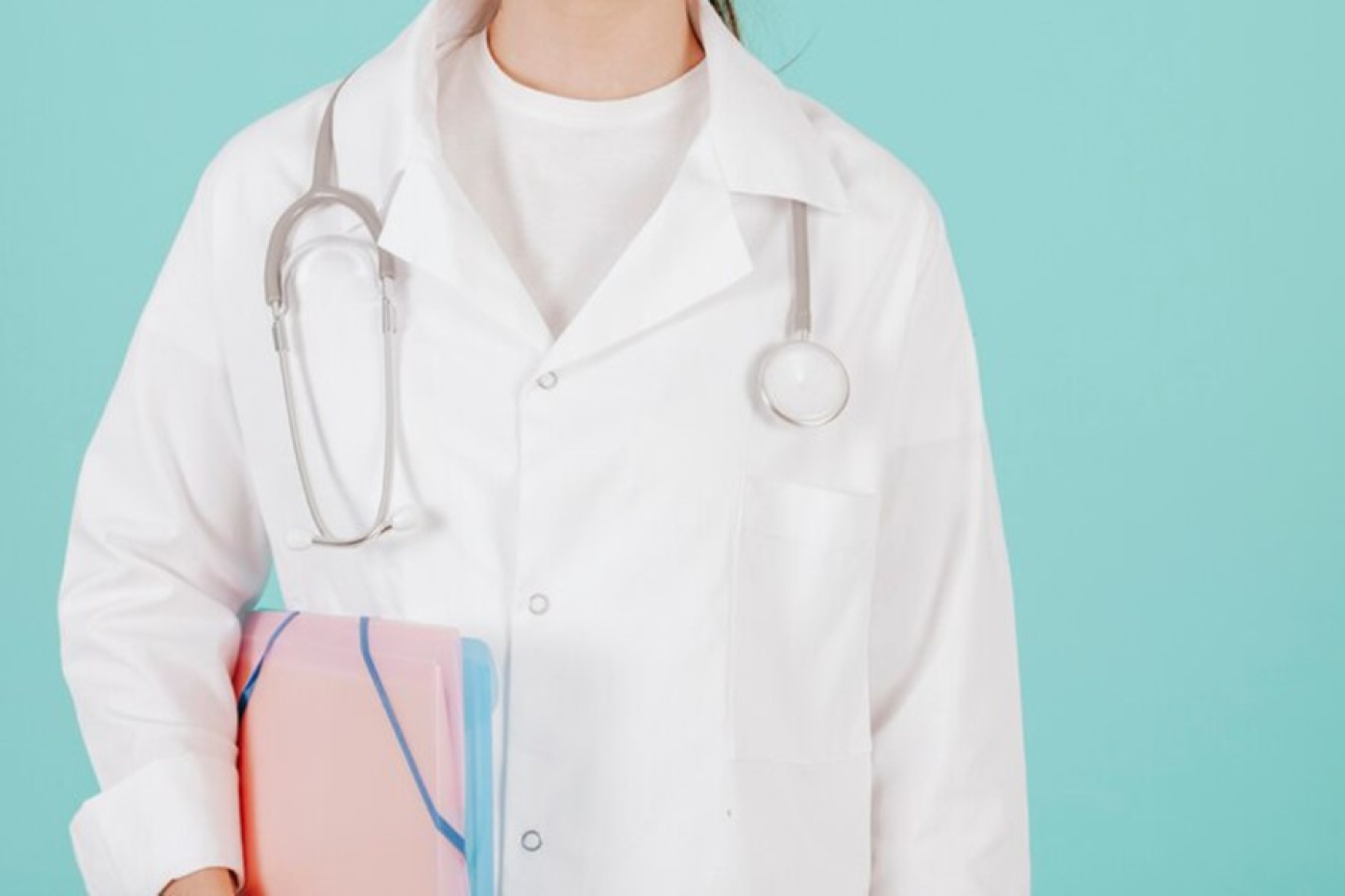 Как избавиться от растяжек и предотвратить появление новых? Отвечает врач