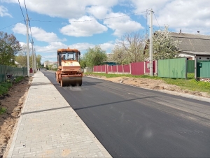 В Березино продолжается благоустройство дорог