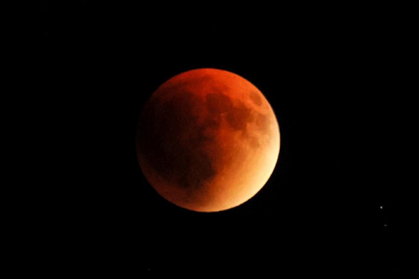 Луна во время первого полного затмения в 2026 году окрасится в багровый цвет