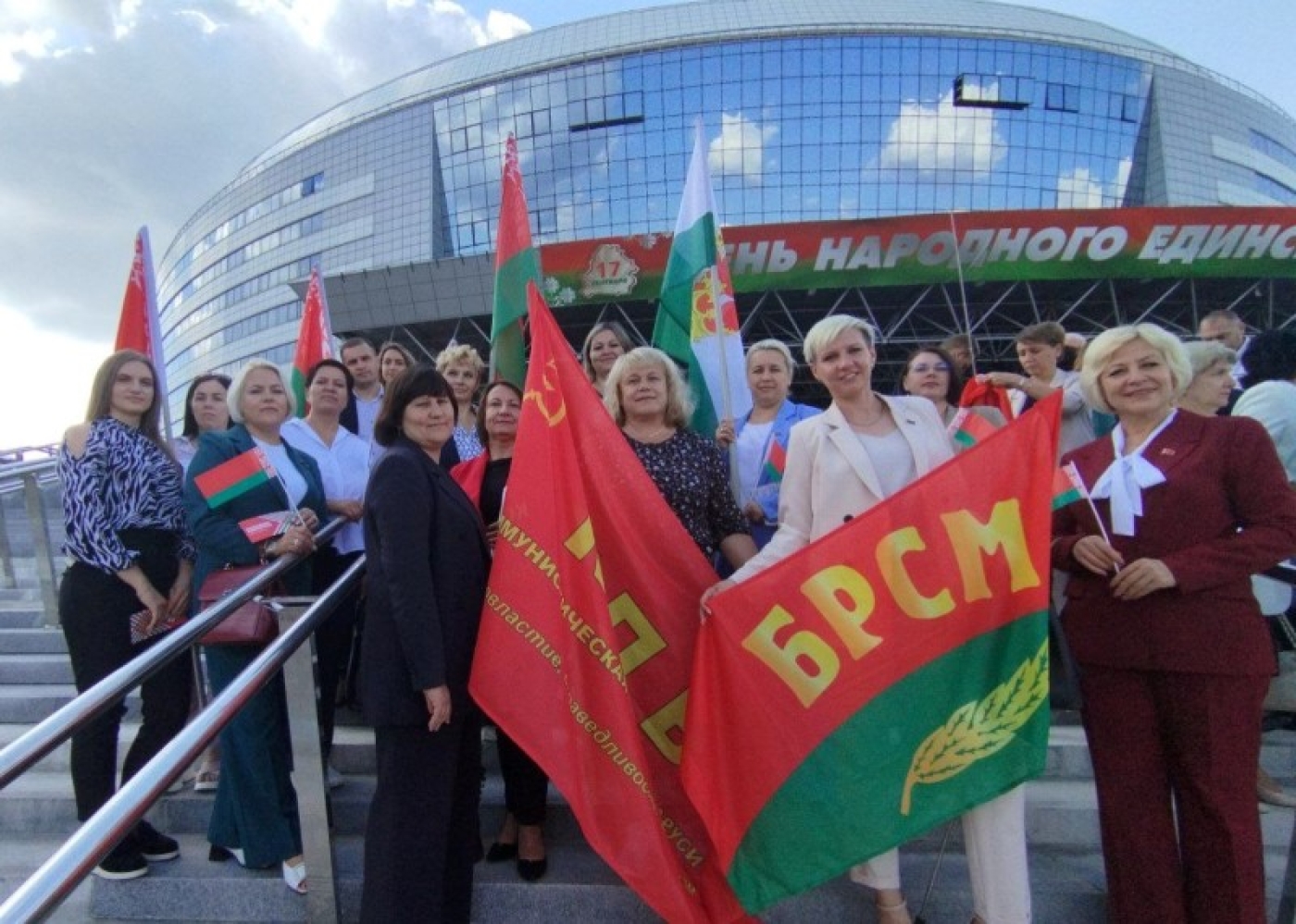 Главное место встречи белорусов сегодня, в День народного единства - &quot;Минск-Арена&quot;.