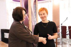 На собрании Березинского отделения Белорусской партии «Белая Русь» вручили партийные билеты