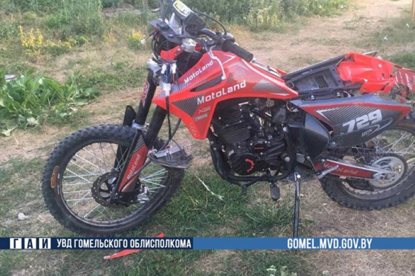 В Хойникском районе 13-летняя девочка на мотоцикле и пассажир пострадали в ДТП