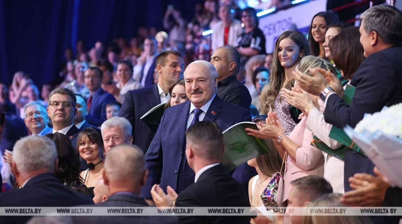 Александр Лукашенко посещает финал ХIII Национального конкурса красоты "Мисс Беларусь - 2023"