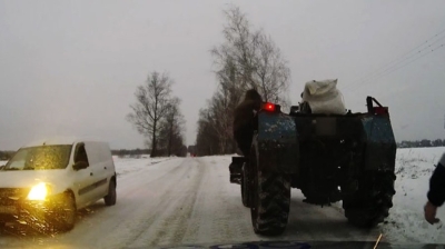 Нетрезвого тракториста задержали в Климовичском районе