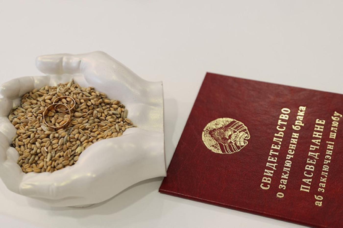 Белоруски в возрасте 65 лет и старше стали чаще вступать в брак