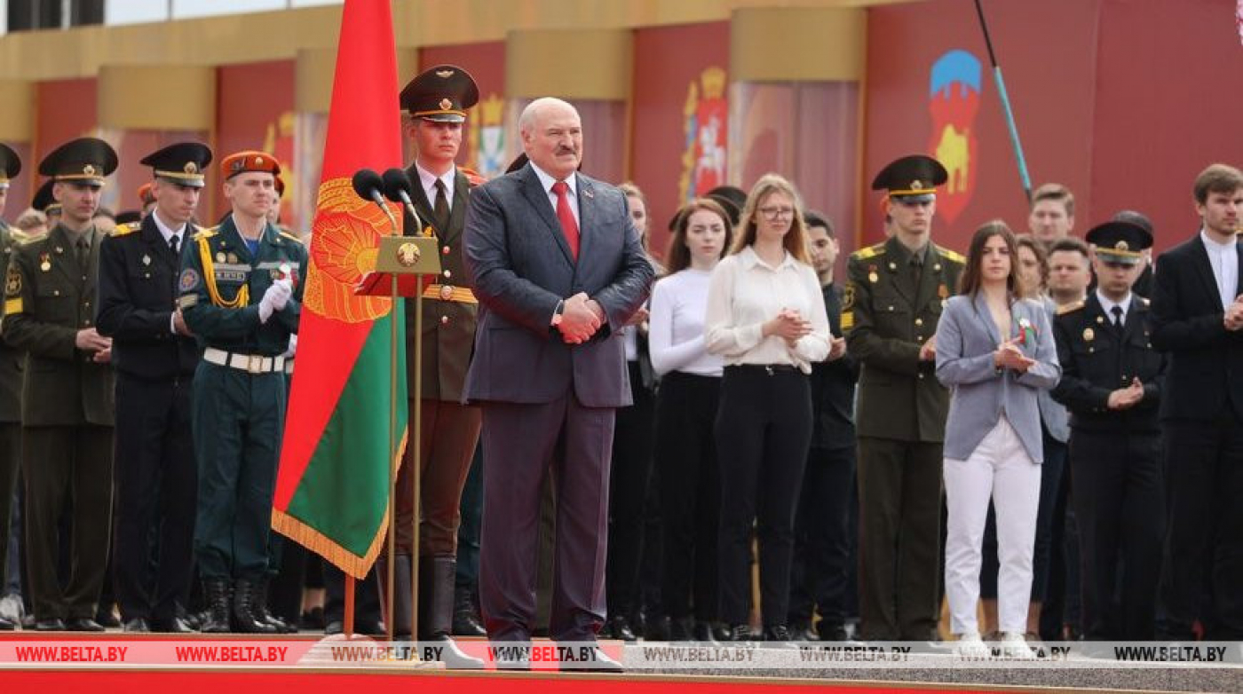 Почему не бчб-флаг и погоня? Лукашенко прямо ответил на вопрос о госсимволике